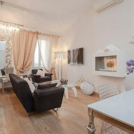 Apartment Elegante Appartmento Nel Quadrato D'oro A St Tropez